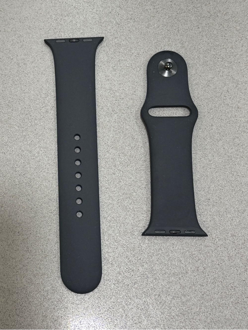 🆑 Apple Black Silicone Smartwatch Band - Classic Sport Style